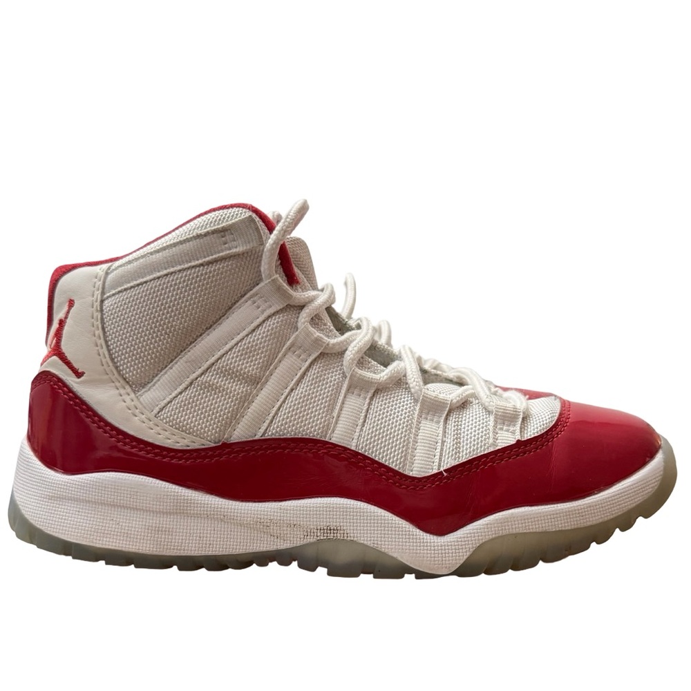 Jordan 11 2.5y High-Top Sneaker in White and Red - Picture 2 of 10